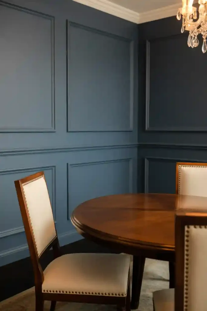 Crisp Two-Tone Combination