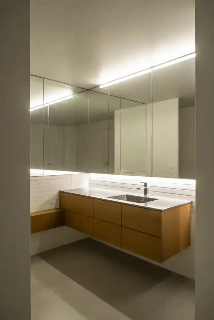 Large Mirrors to Visually Expand the Room