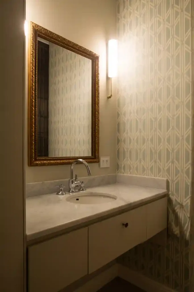 Statement Mirror Design