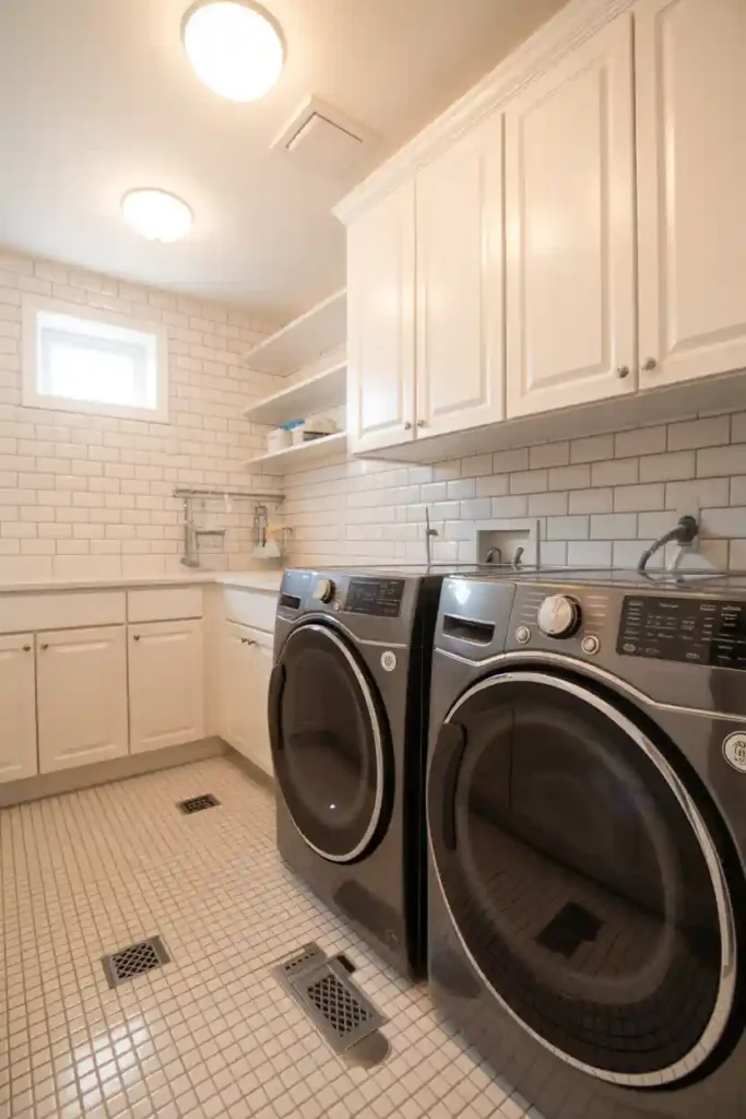 Bright Backsplash for Visual Interest