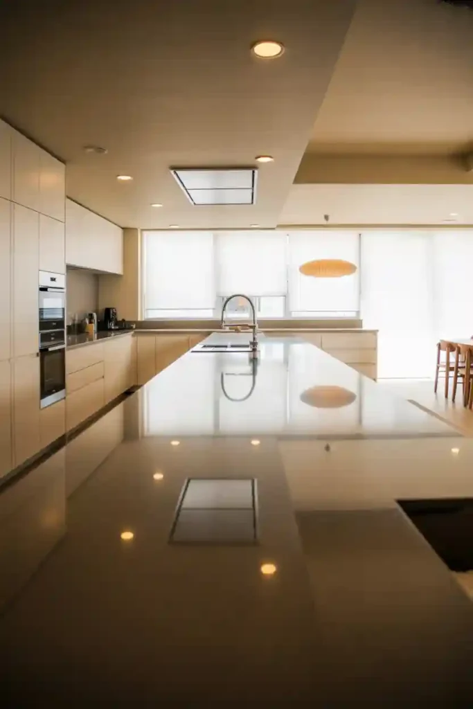 Continuous Countertops That Extend to Dining Area